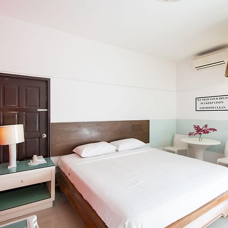 Ostello A-2 House Bangkok Esterno foto