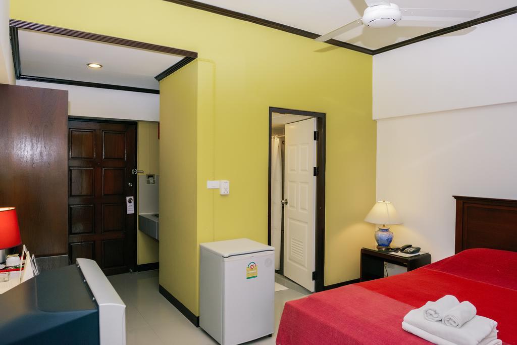 Ostello A-2 House Bangkok Esterno foto