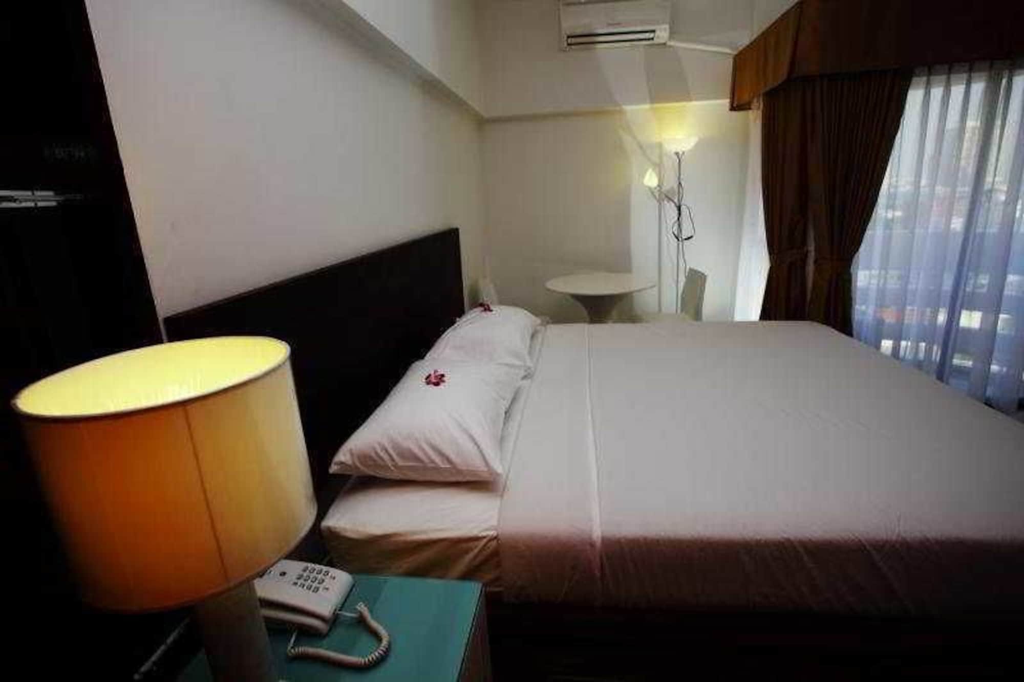 Ostello A-2 House Bangkok Esterno foto