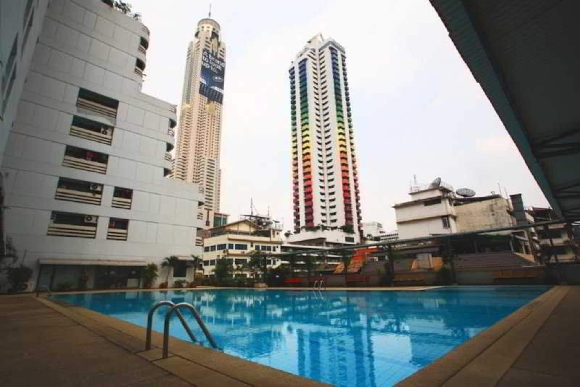 Ostello A-2 House Bangkok Esterno foto
